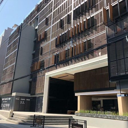 Sukhumvit Asok Modern Suite Bangkok Exterior photo