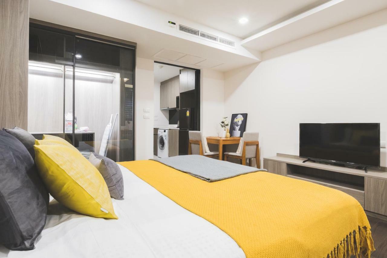 Sukhumvit Asok Modern Suite Bangkok Exterior photo