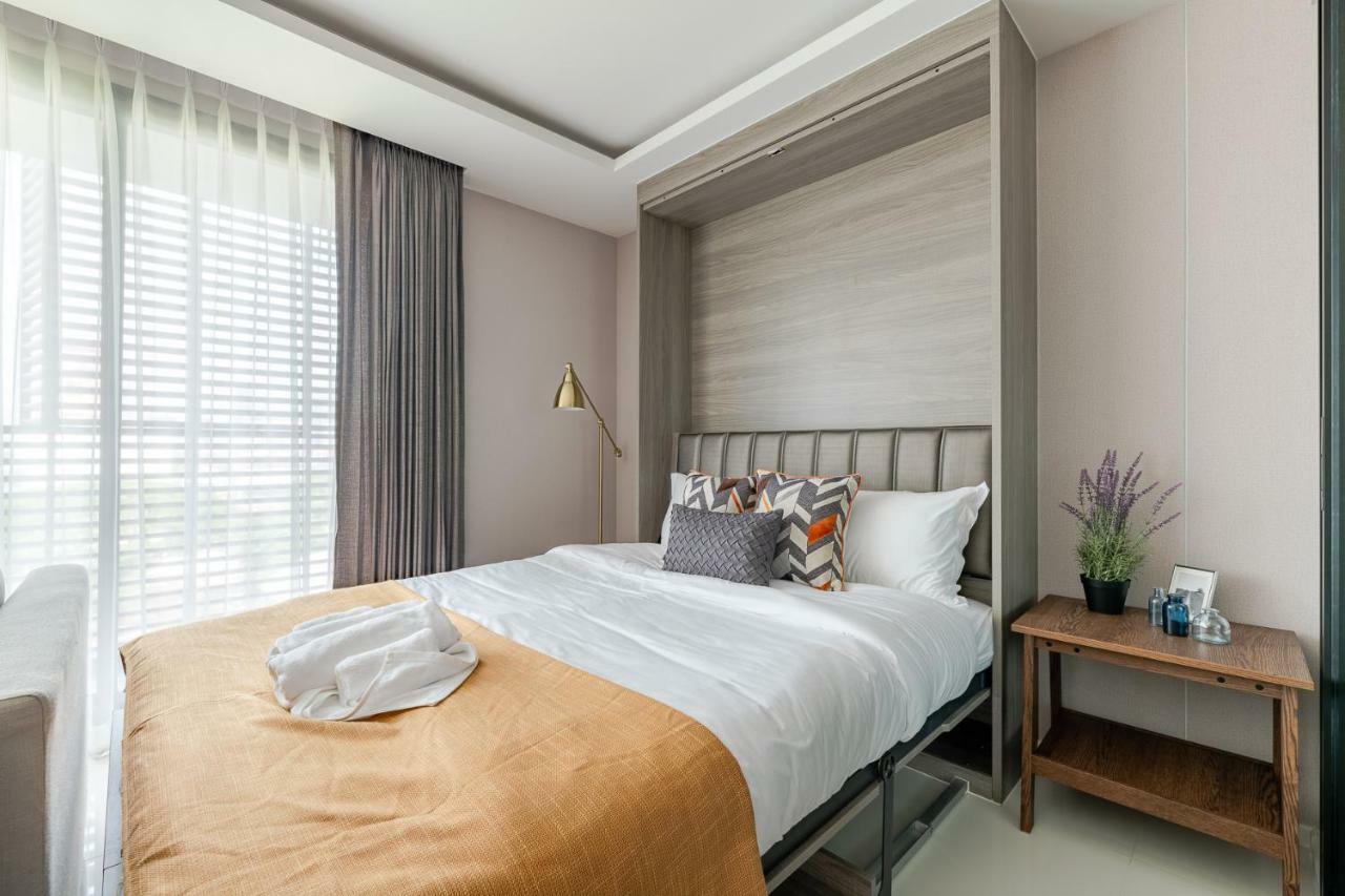 Sukhumvit Asok Modern Suite Bangkok Exterior photo