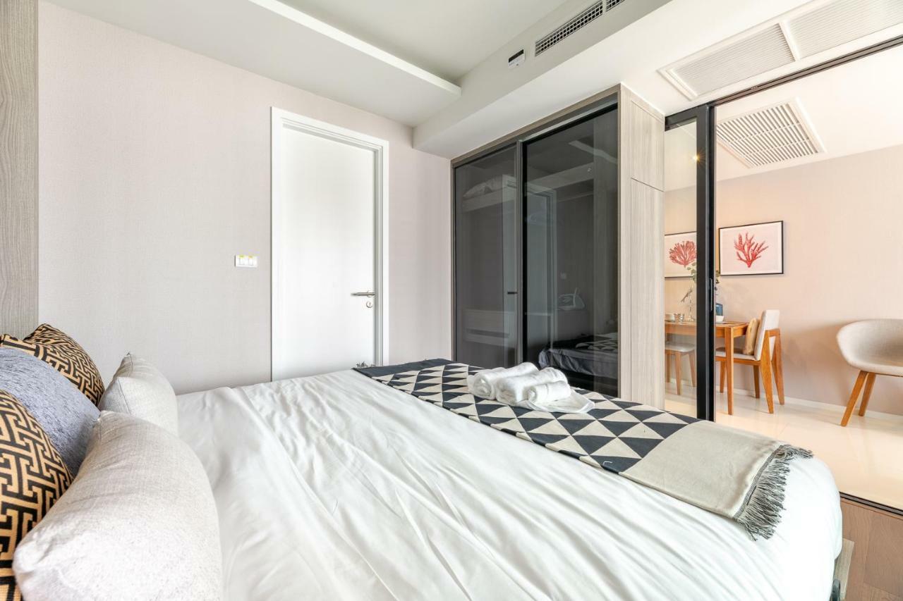 Sukhumvit Asok Modern Suite Bangkok Exterior photo