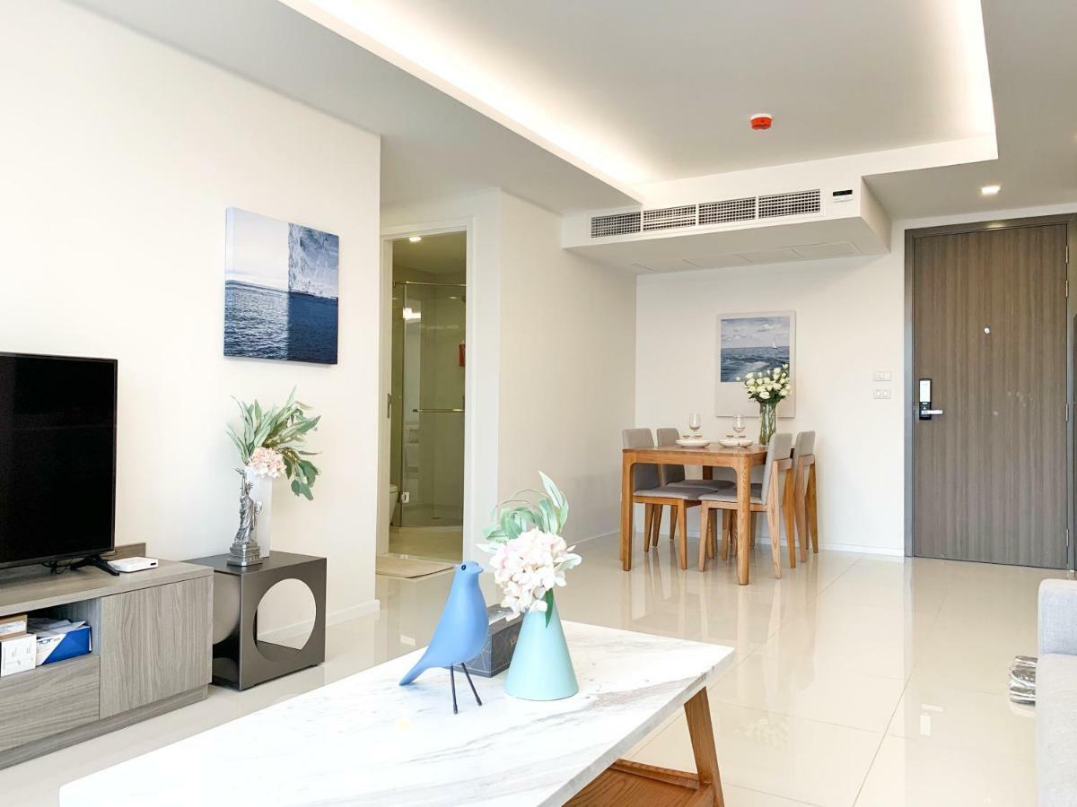 Sukhumvit Asok Modern Suite Bangkok Exterior photo